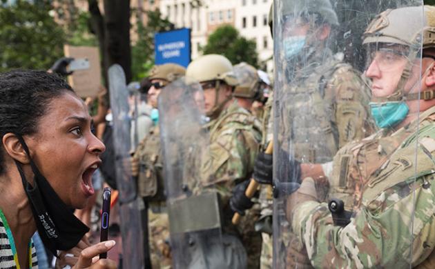 Les relations civilo-militaires en toile de fond des manifestations aux États-Unis