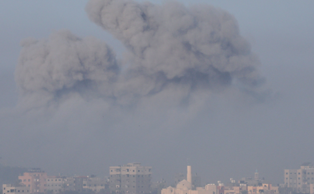Raisons, déraisons, émotions : la contre-offensive à Gaza décryptée par nos experts