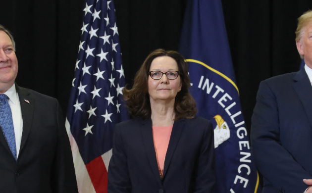 Sur écoute : Trump et le renseignement, entretien avec la CIA