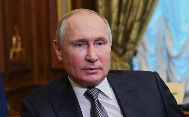 Vladimir Putin's Post-West Disorder 