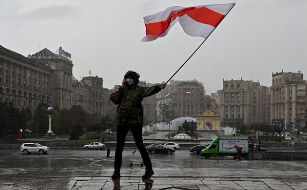 Belarus at the crossroads?