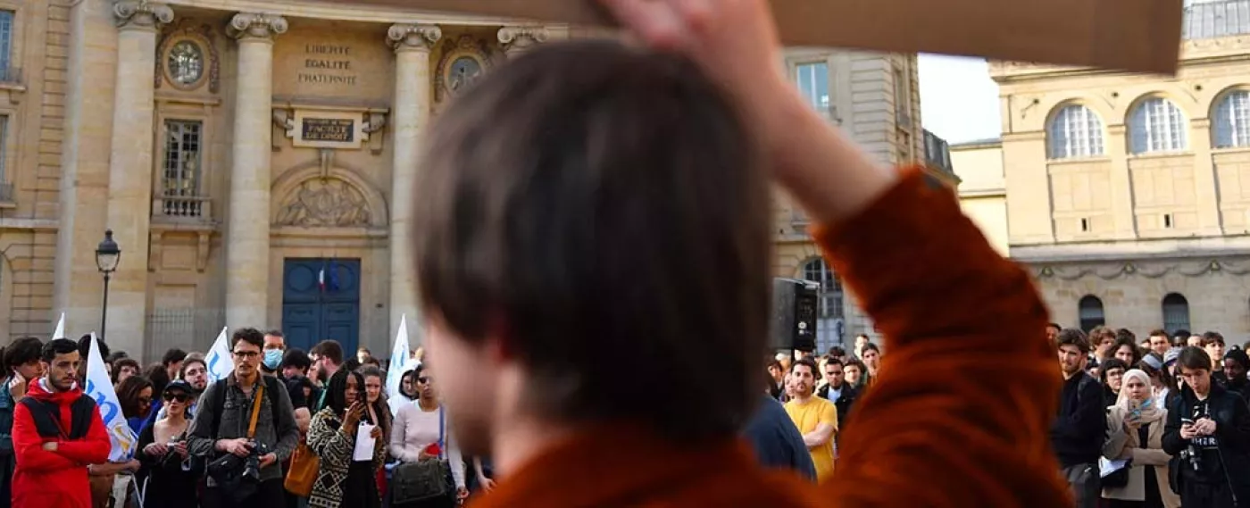Les jeunes, Marine Le Pen et Emmanuel Macron