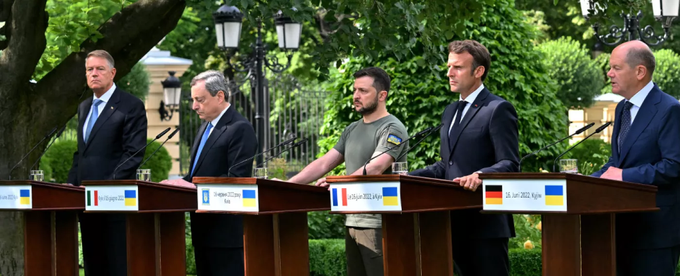 Ukraine : la visite à Kyiv du Président Macron a-t-elle marqué un tournant 