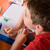 Accompagner l’enfant : le rôle crucial des enseignants et des parents