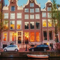 Get moving in Amsterdam : interview with Alexandra Van Huffelen, CEO of GVB Amsterdam