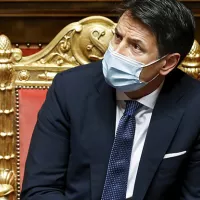 Crise gouvernementale sur fond d'instabilité politique italienne 