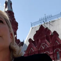 La dangereuse fascination de Marine Le Pen pour Poutine