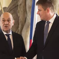 Le Drian à Prague : un discours dans le vide ?