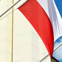 La Pologne : une épine dans le pied de la politique européenne d’Emmanuel Macron ? Entretien avec François Bafoil