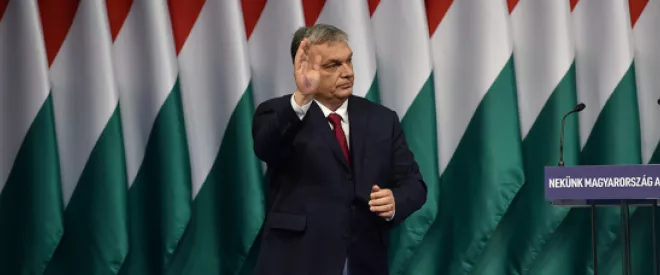 Une couronne pour le roi ? Comment Viktor Orbán a fait du Covid-19 une arme politique